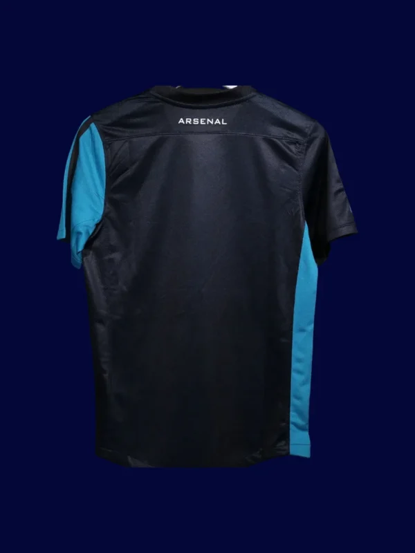 back view of away retro football jersey (11/12) showing reinforced number panel for player printing.