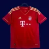 Bayern Munchen home classic retro jersey 2012/13 front red black iconic stripes