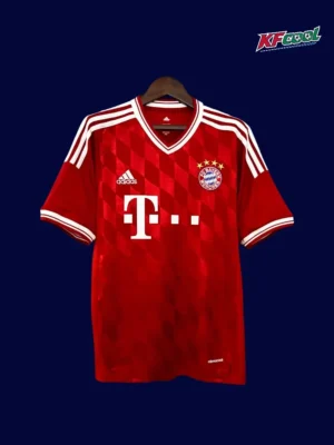 Bayern Munchen home classic retro jersey 2013/14 front red black iconic design