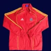 Bayern Munchen Red Windbreaker 2526 Fans Version1 - kfcool.com Bayern Munchen red windbreaker 25/26 fans version front view