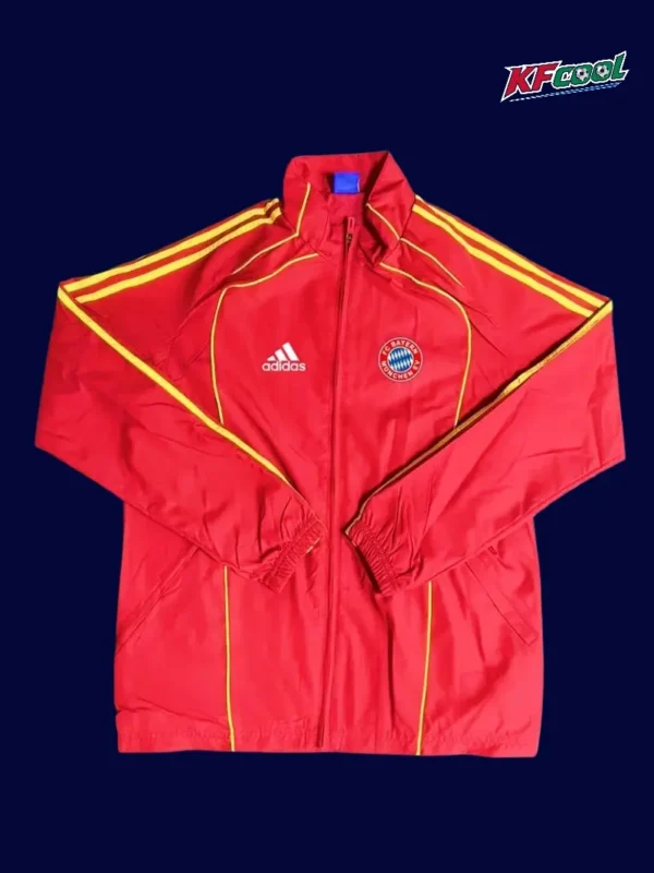 Bayern Munchen Red Windbreaker 2526 Fans Version1 - kfcool.com Bayern Munchen red windbreaker 25/26 fans version front view