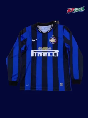 Inter Milan Home Retro LS Jersey 0910UEFA Champions FinalA Inter Milan 09 10 long sleeve Champions Final home jersey front with special detailing
