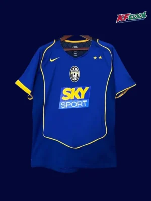 Juventus 2004 05 away classic retro jersey front with alternate colors