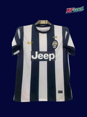 Juventus Home Classic Retro Jersey 201213A Juventus 2012 13 home classic retro jersey front with clean stripe layout