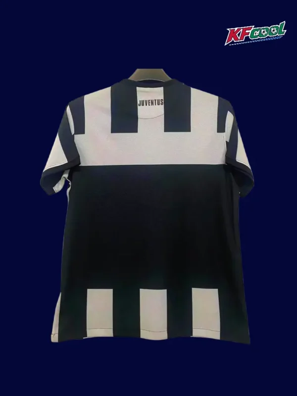 Juventus Home Classic Retro Jersey 201213B - kfcool.com Juventus 2012 13 home classic retro jersey back with simple retro rear