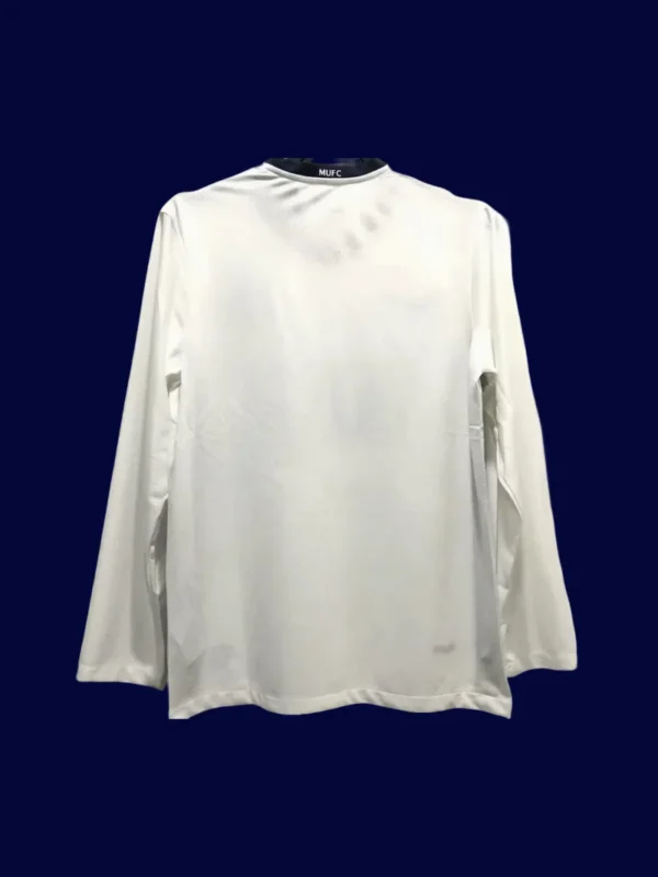 Manchester United Away UCL Retro Long Sleeve Jersey 0809B - KFCool – Football Jerseys & Soccer Kits Store back view of long sleeve UCL away retro jersey (08/09) showing reinforced back and number-ready panel.
