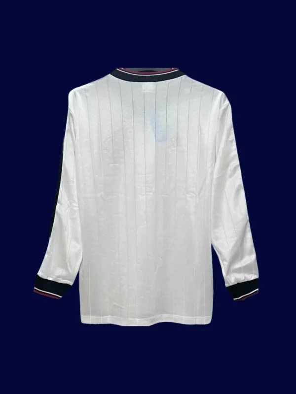 Manchester United FA CUP FINAL Retro Long Sleeve Jersey 1983B - KFCool – Football Jerseys & Soccer Kits Store back view of long sleeve FA Cup Final retro jersey (1983) showing number-ready back panel.