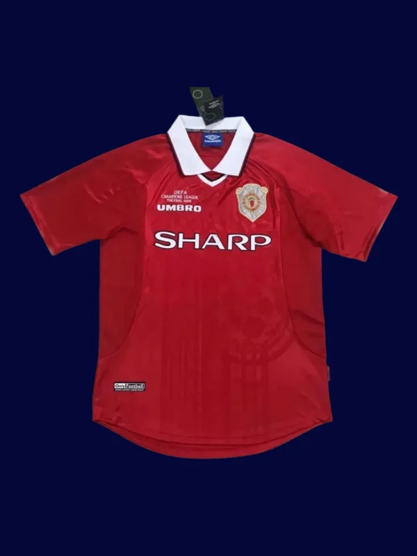 Manchester United Home Red Retro Jersey 1999B - kfcool.com front view of Manchester United home red retro jersey (1999) with traditional collar.