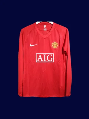 Manchester United Home Retro Long Sleeve Jersey 0708 Player1 front view of Manchester United home retro long sleeve player-fit jersey (07/08) in red.