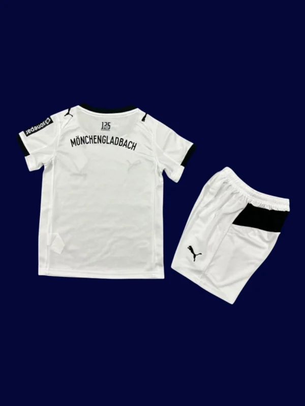 Mönchengladbach Home Kids kits 2526B - KFCool – Football Jerseys & Soccer Kits Store Mönchengladbach Home Kids Kits 25/26 back with printed number panel.
