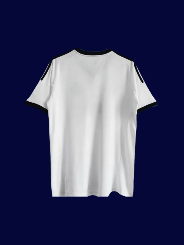 Real Madrid Home White Retro Jersey 1213B - kfcool.com back view of white home retro football jersey (12/13) with clean back and number-ready area.
