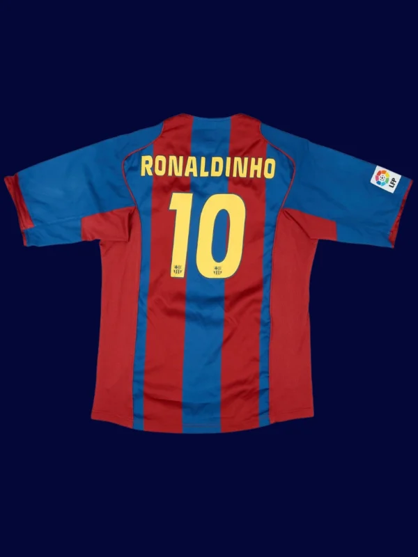 Ronaldinho Barcelona home retro jersey back 04/05 with #10, high-quality breathable design.