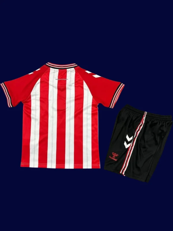 Sunderland Home Jersey Kids kits 2526B - KFCool – Football Jerseys & Soccer Kits Store Sunderland Home Kids Kits 25/26 back with printed number panel.