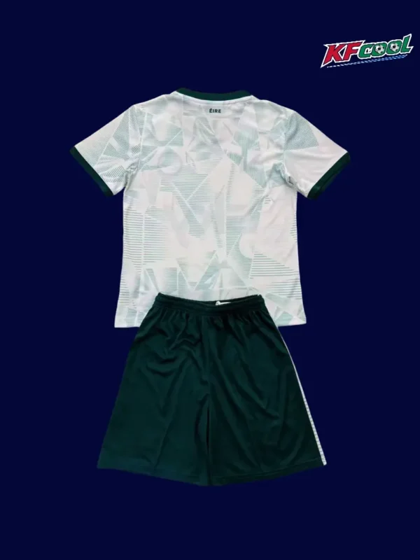 Back view of Ireland kids 25/26 away football kit