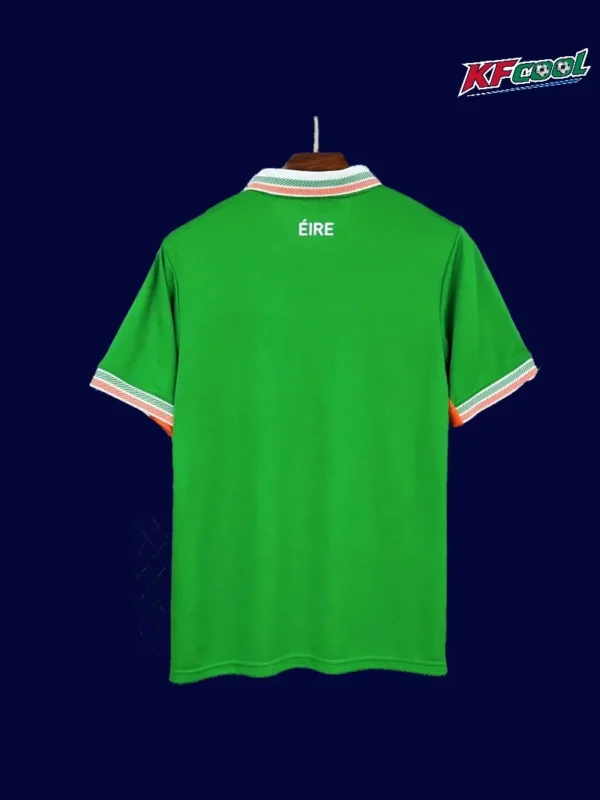 Back view of Ireland 25/26 home green football shirt