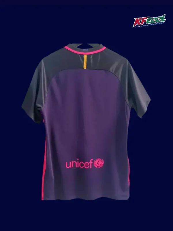 Barcelona Away Retro Jersey 1617 B - KFCool – Football Jerseys & Soccer Kits Store Barcelona 16-17 Retro Away Back contrasting number color replica