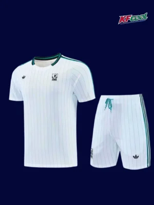 Liverpool White Training Short Suit 26/27