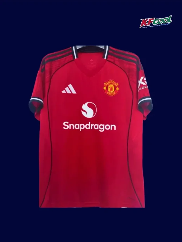 Manchester United Home Red Jersey 2526 Fans Version A - KFCool – Football Jerseys & Soccer Kits Store ManU 25/26 Home Red Jersey Fans Version Front, replica fan-fit, casual