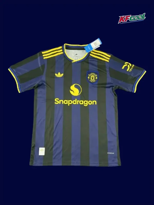ManU 25/26 Third Shirt Fans Front, bold third kit, supporter edition