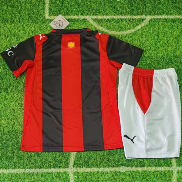 AC Milan 2026/27 Home Kids Kit Fan Version - Back View - KFCool – Football Jerseys & Soccer Kits Store AC Milan 2026/27 Home Kids Kit Fan Version - Back View | KFCOOL