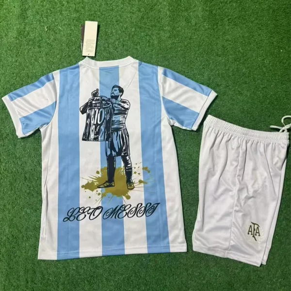 Argentina 2025/26 Special Edition Kids Kit Fan Version - Back View - KFCool – Football Jerseys & Soccer Kits Store Argentina 2025/26 Special Edition Kids Kit Fan Version - Back View | KFCOOL