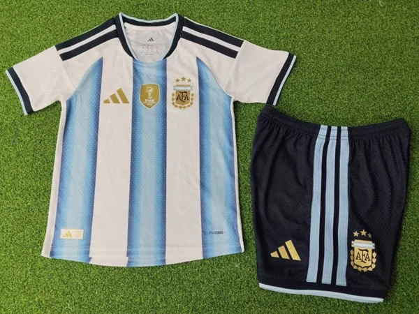Argentina 2026/27 Home Kids Kit Player Version - Detail View 3 - KFCool – Football Jerseys & Soccer Kits Store Argentina 2026/27 Home Kids Kit Player Version - Detail View 3 | KFCOOL