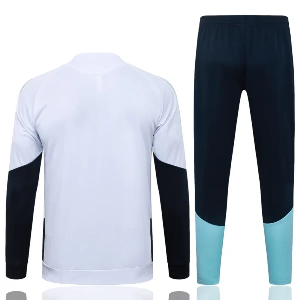 Argentina 2026/27 White Jacket Tracksuit - Back View - KFCool – Football Jerseys & Soccer Kits Store Argentina 2026/27 White Jacket Tracksuit - Back View | KFCOOL