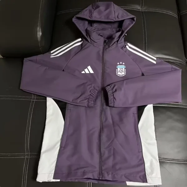 Argentina 2026/27 Purple Windbreaker - Front View - KFCool – Football Jerseys & Soccer Kits Store Argentina 2026/27 Purple Windbreaker - Front View | KFCOOL