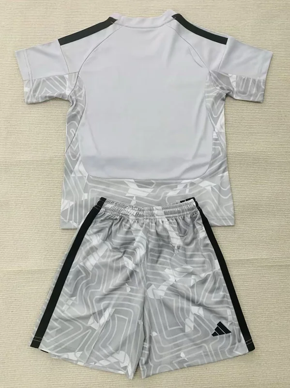 Arsenal 2026/27 Goalkeeper Grey Kids Kit Fan Version - Back View | KFCOOL