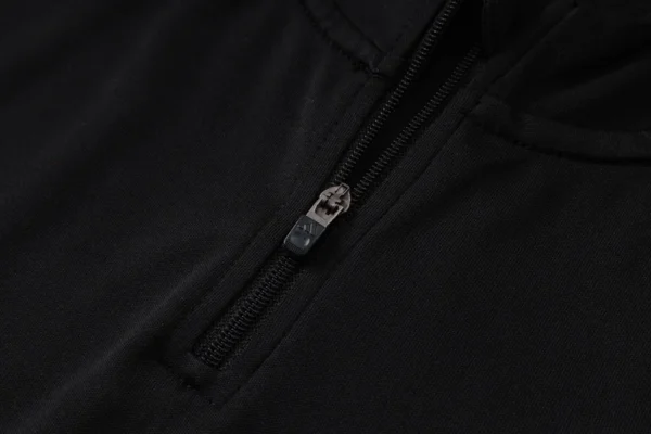 Arsenal 2026/27 Black Half Pull Tracksuit - Detail View 5 - KFCool – Football Jerseys & Soccer Kits Store Arsenal 2026/27 Black Half Pull Tracksuit - Detail View 5 | KFCOOL