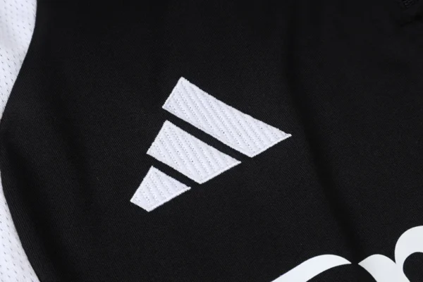 Arsenal 2026/27 Black Half Pull Tracksuit - Model View - KFCool – Football Jerseys & Soccer Kits Store Arsenal 2026/27 Black Half Pull Tracksuit - Model View | KFCOOL