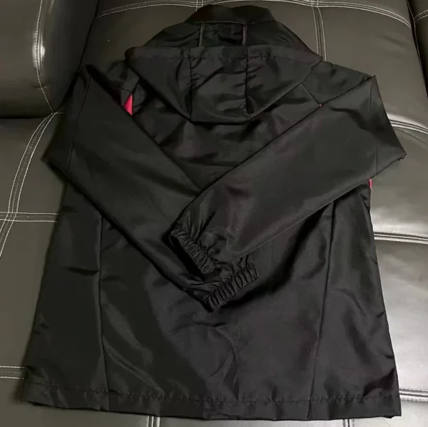 Arsenal 2026/27 Black Windbreaker - Back View - KFCool – Football Jerseys & Soccer Kits Store Arsenal 2026/27 Black Windbreaker - Back View | KFCOOL