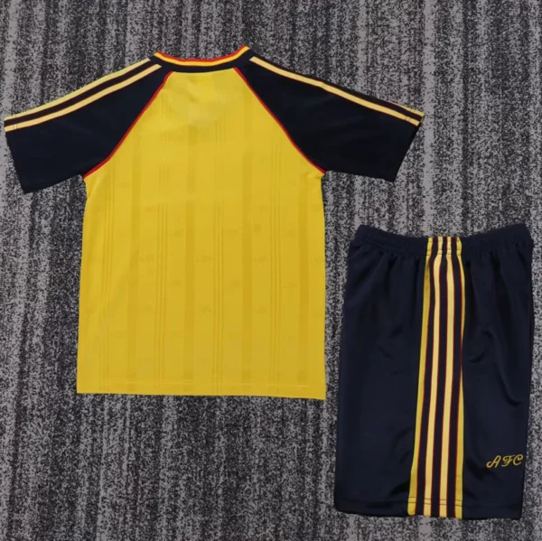Arsenal 1988/90 Retro Away Kids Kit Fan Version - Back View - KFCool – Football Jerseys & Soccer Kits Store Arsenal 1988/90 Retro Away Kids Kit Fan Version - Back View | KFCOOL