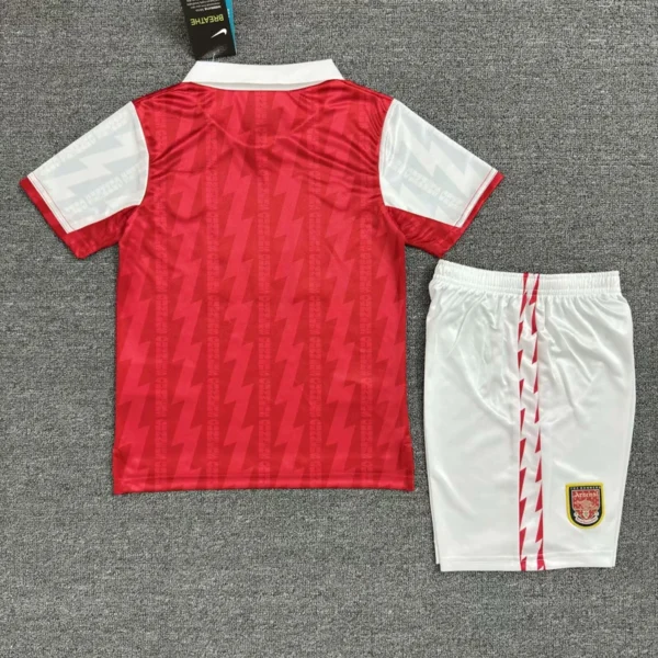 Arsenal 1994/96 Retro Home Kids Kit Fan Version - Back View - KFCool – Football Jerseys & Soccer Kits Store Arsenal 1994/96 Retro Home Kids Kit Fan Version - Back View | KFCOOL