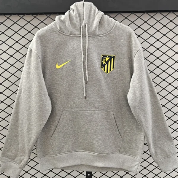 Atlético Madrid 2025/26 Grey Hoody - Front View - KFCool – Football Jerseys & Soccer Kits Store Atlético Madrid 2025/26 Grey Hoody - Front View | KFCOOL