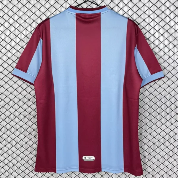 Aston Villa 1999/00 Retro Home Jersey Fan Version - Back View Aston Villa 1999/00 Retro Home Jersey Fan Version - Back View | KFCOOL