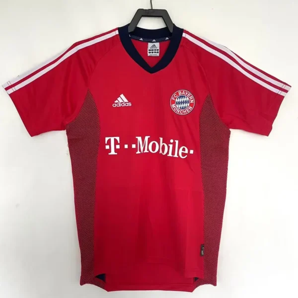 Bayern Munich 2002/03 Retro Home Jersey Fan Version - Front View Bayern Munich 2002/03 Retro Home Jersey Fan Version - Front View | KFCOOL