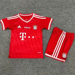 Bayern Munich 2013/14 Retro Home Kids Kit Fan Version - Front View Bayern Munich 2013/14 Retro Home Kids Kit Fan Version - Front View | KFCOOL
