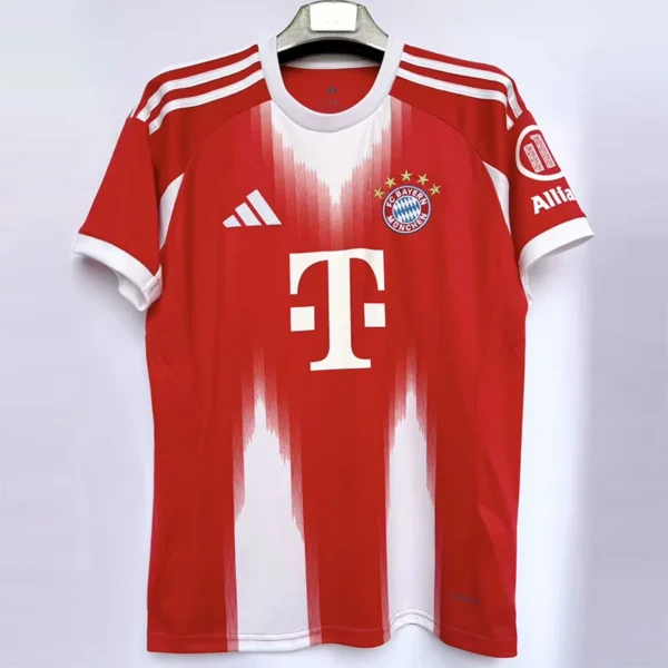 Bayern Munich 2025/26 Home Jersey Fan Version - Detail View 3 | KFCOOL