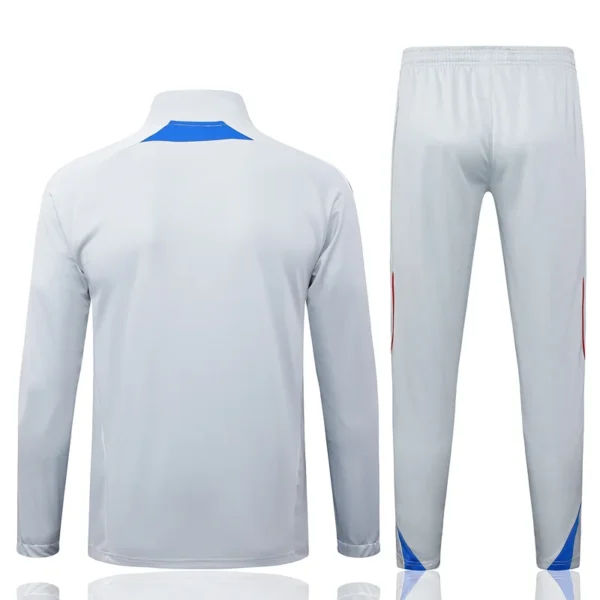 Bayern Munich 2025/26 Grey Jacket Tracksuit - Back View Bayern Munich 2025/26 Grey Jacket Tracksuit - Back View | KFCOOL
