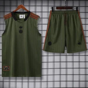 Bayern Munich 2025/26 Dark Green Sleeveless Shorts - Front View Bayern Munich 2025/26 Dark Green Sleeveless Shorts - Front View | KFCOOL