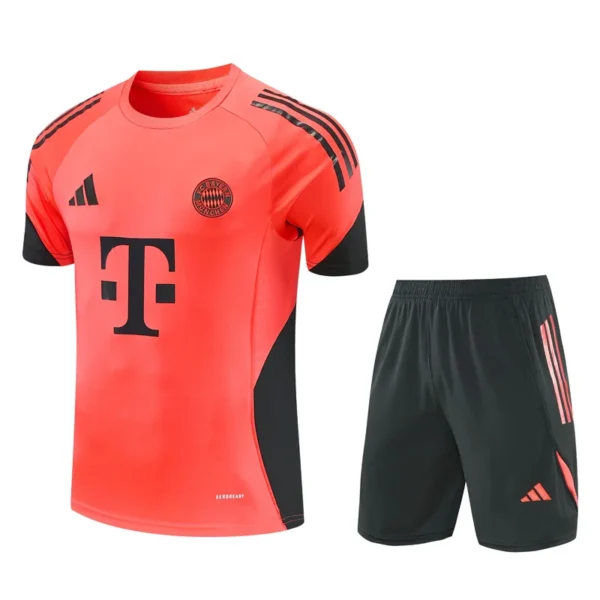 Bayern Munich 2025/26 Orange Training Short Suit - Front View Bayern Munich 2025/26 Orange Training Short Suit - Front View | KFCOOL