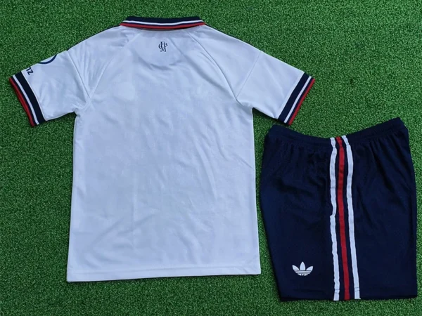 Bayern Munich 2026/27 Away Kids Kit Player Version - Detail View 3 | KFCOOL