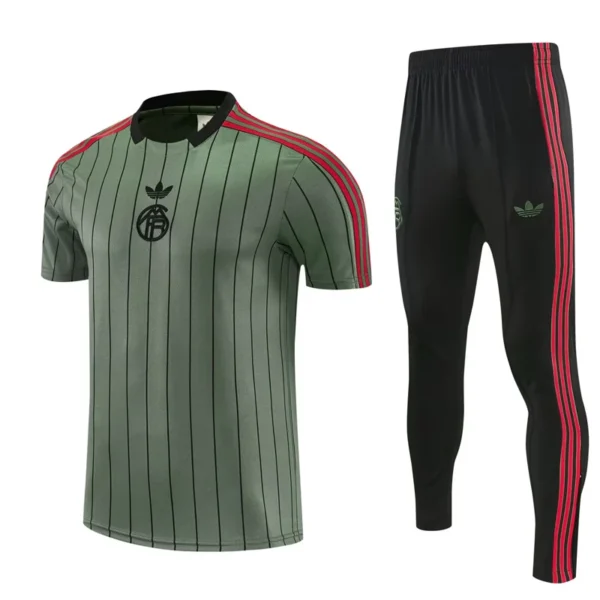 Bayern Munich 2026/27 Green Short Sleeve Pants Suit - Front View | KFCOOL