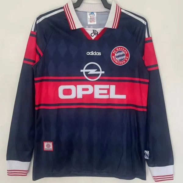 Bayern Munich 1997/99 Retro Home Long Sleeve Jersey Fan Version - Detail View 3 Bayern Munich 1997/99 Retro Home Long Sleeve Jersey Fan Version - Detail View 3 | KFCOOL