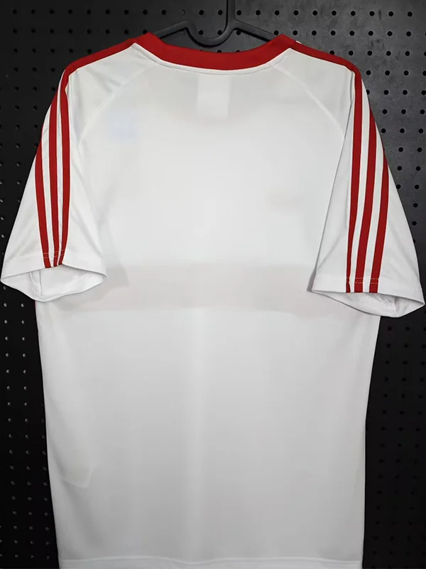 Benfica 2026/27 White Training Shirt - Back View Benfica 2026/27 White Training Shirt - Back View | KFCOOL