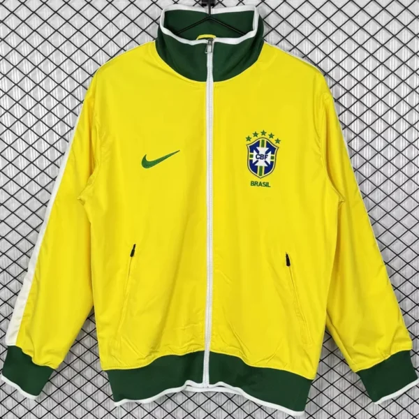 Brazil 2010/11 Retro Yellow Windbreaker - Front View - KFCool – Football Jerseys & Soccer Kits Store Brazil 2010/11 Retro Yellow Windbreaker - Front View | KFCOOL