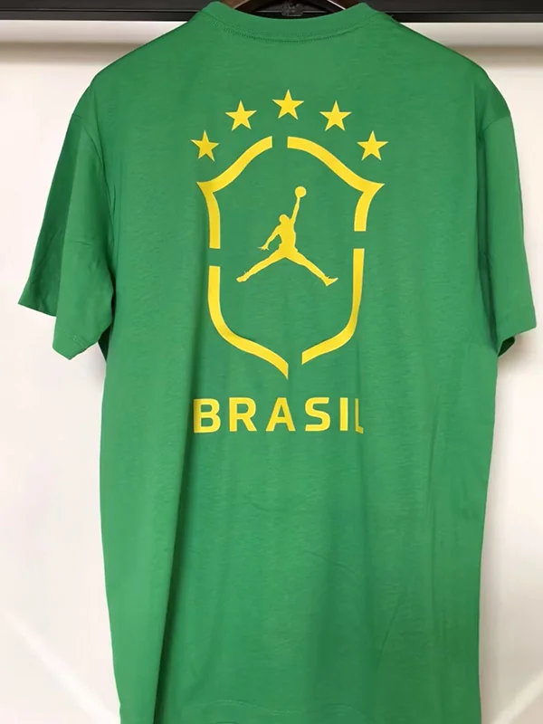 Brazil 2026/27 Green T-Shirt - Detail View 3 - KFCool – Football Jerseys & Soccer Kits Store Brazil 2026/27 Green T-Shirt - Detail View 3 | KFCOOL