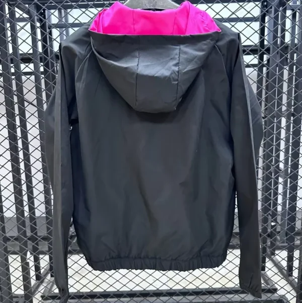 Chelsea 2025/26 Black Windbreaker - Back View - KFCool – Football Jerseys & Soccer Kits Store Chelsea 2025/26 Black Windbreaker - Back View | KFCOOL