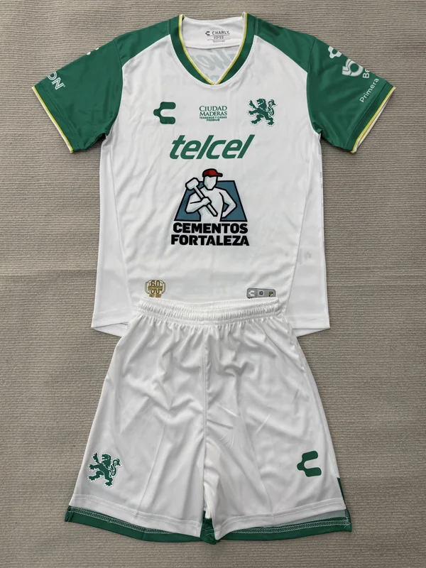 Club León 2026/27 Away Kids Kit Fan Version - Front View Club León 2026/27 Away Kids Kit Fan Version - Front View | KFCOOL